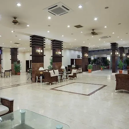 Hotel Armas Garden