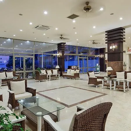 Hotel Armas Garden